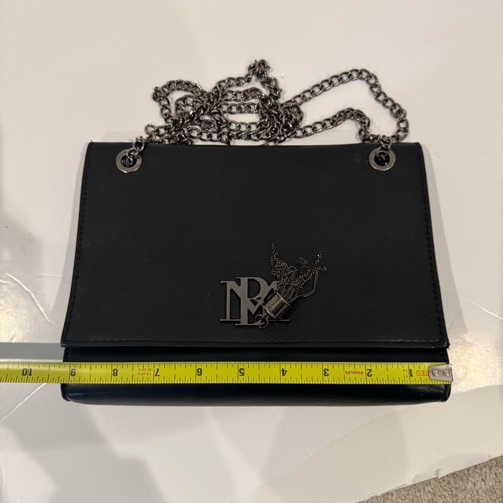 Badgley Mischka Black Leather Chain Crossbody Bag Tassel Accent Purse Cocktail - Picture 6 of 13